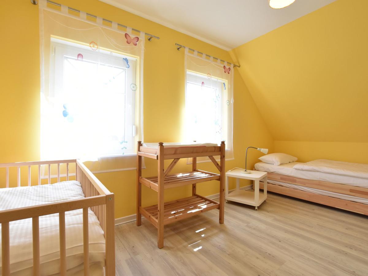 Spacious Holiday Home In Hornstorf With Trampoline Екстериор снимка