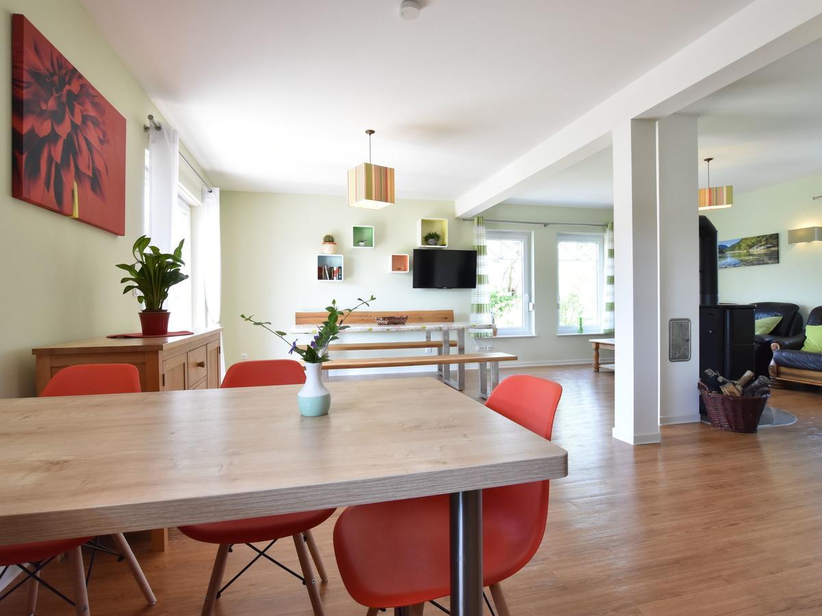 Spacious Holiday Home In Hornstorf With Trampoline Екстериор снимка